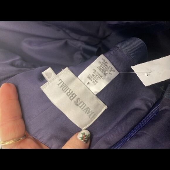 6/8 Davids Bridal Purple Formal Gown - Picture 4 of 6